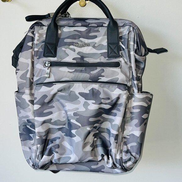 Baggallini Soho Backpack in Grey Camo